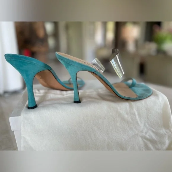 Manolo Blahnik Turquoise suede toe-ring heels, size 36 / 6 - Picture 7 of 8